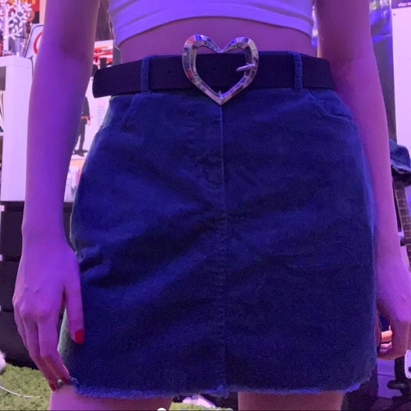 Green Corduroy skirt - Picture 1 of 3